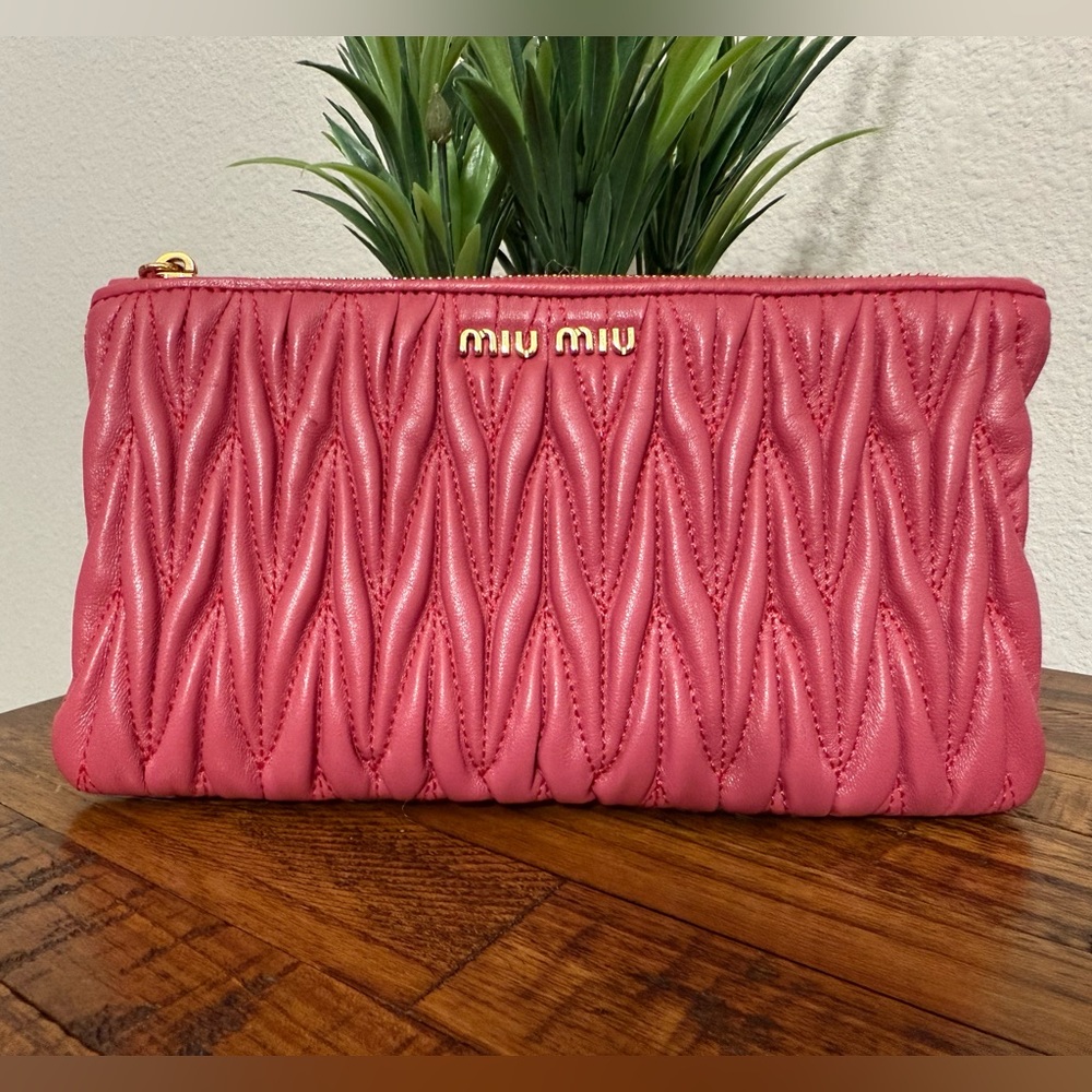 Miu Miu Pink Matelasse Napa Leather Women's Clutch/Pouch